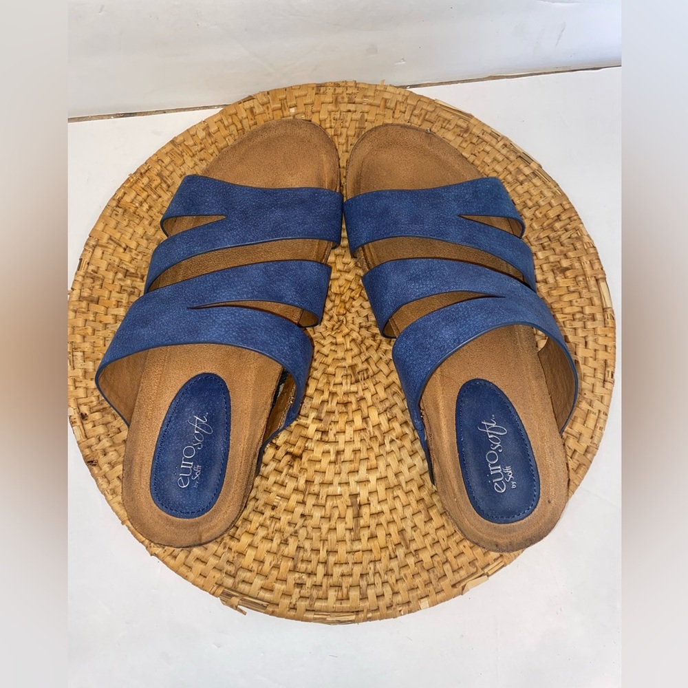 Euro Soft by Sofft Gracie Suede Size 9
